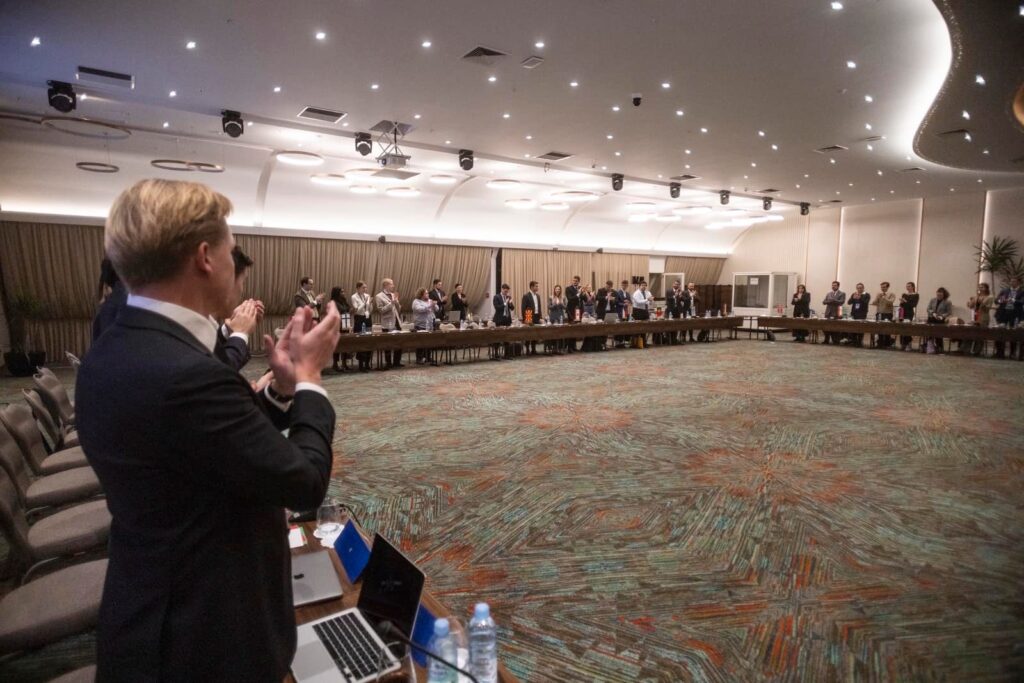 404877468 10220773908976775 5214856017624479556 n